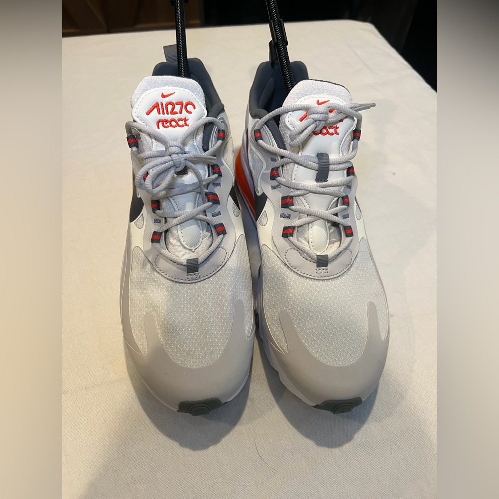 Air Max 270 React Men's Shoes Summit NWOT